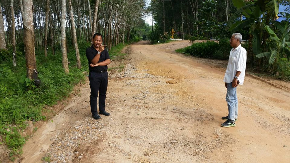 สำรวจถนน สะพาน ที่ได้รับความเสียหายจากน้ำท่วม